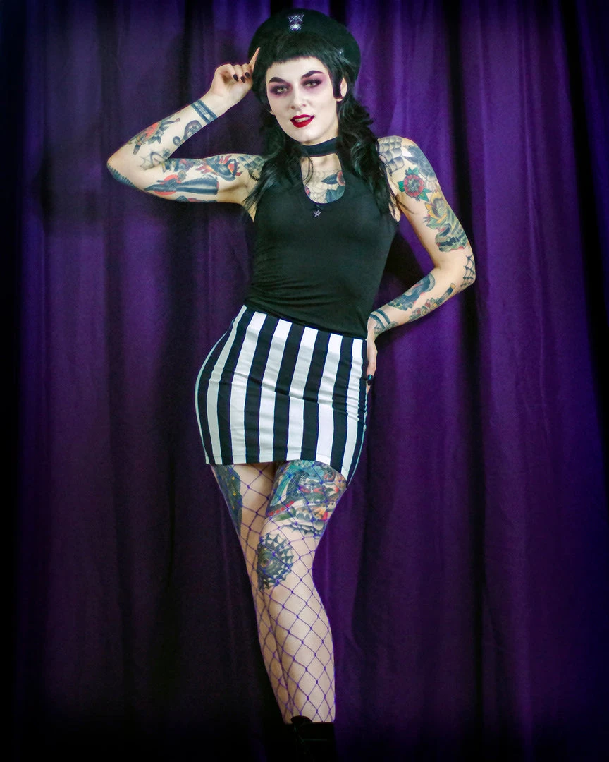 What's New SOURPUSS STRIPED MINI SKIRT BLK/WHT 7 What's New SOURPUSS STRIPED MINI SKIRT BLK/WHT