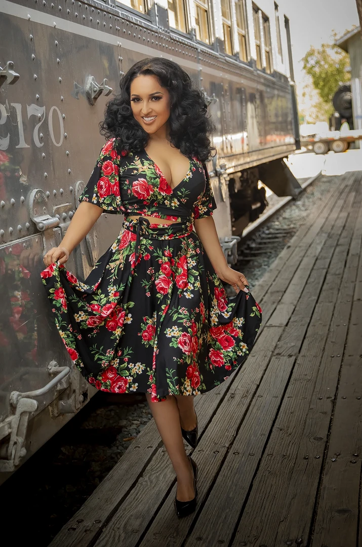 WAX POETIC ELLA RED ROSE SKIRT Shop Sour+Plus 5 WAX POETIC ELLA RED ROSE SKIRT Shop Sour+Plus