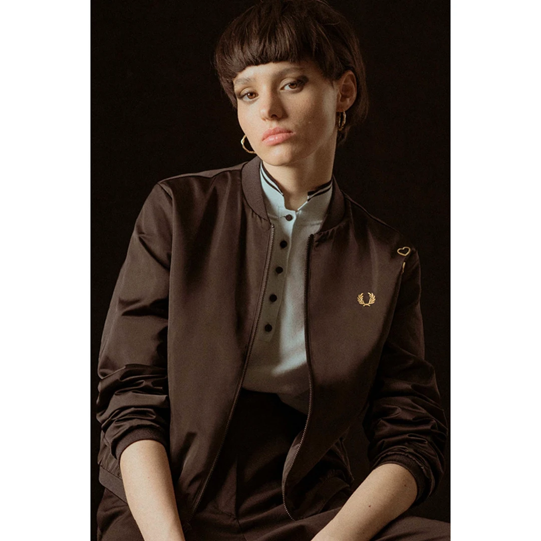 FRED PERRY AMY WINEHOUSE SATIN BOMBER JACKET BLACK What's New 3 FRED PERRY AMY WINEHOUSE SATIN BOMBER JACKET BLACK What's New
