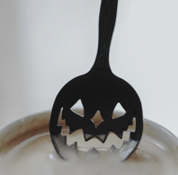 Back In Stock LIVELY GHOSTS HAUNTED HALLOWS TEA SPOON BLACK 4 Back In Stock LIVELY GHOSTS HAUNTED HALLOWS TEA SPOON BLACK