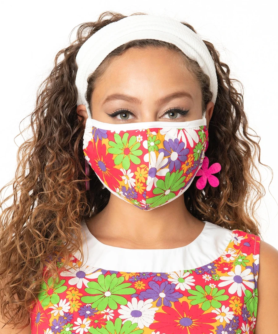 SMAK PARLOUR DAISY PRINT FACE MASK Accessories 3 SMAK PARLOUR DAISY PRINT FACE MASK Accessories