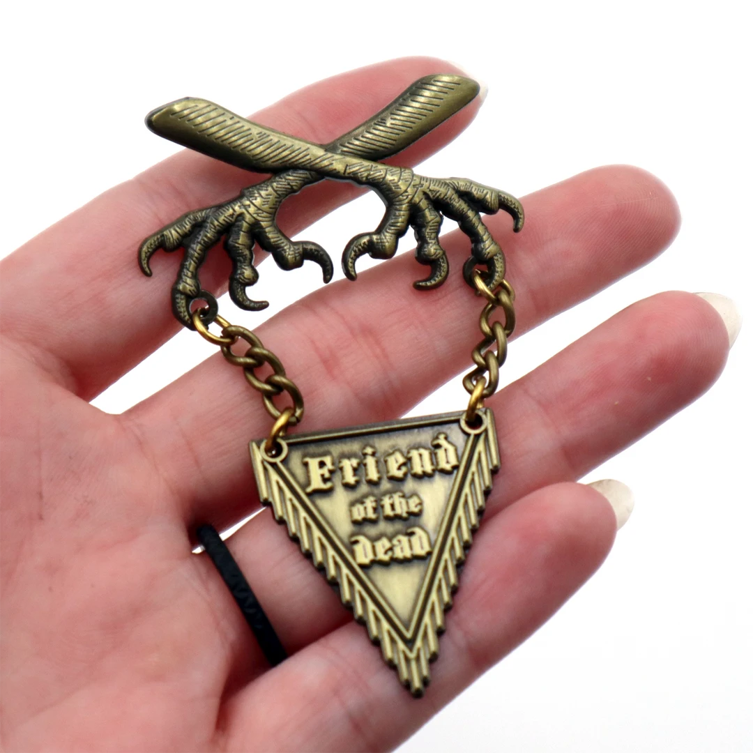 Accessories PSYCHIC CIRCLE ODDITIES FRIEND OF THE DEAD MEDAL PIN 6 Accessories PSYCHIC CIRCLE ODDITIES FRIEND OF THE DEAD MEDAL PIN