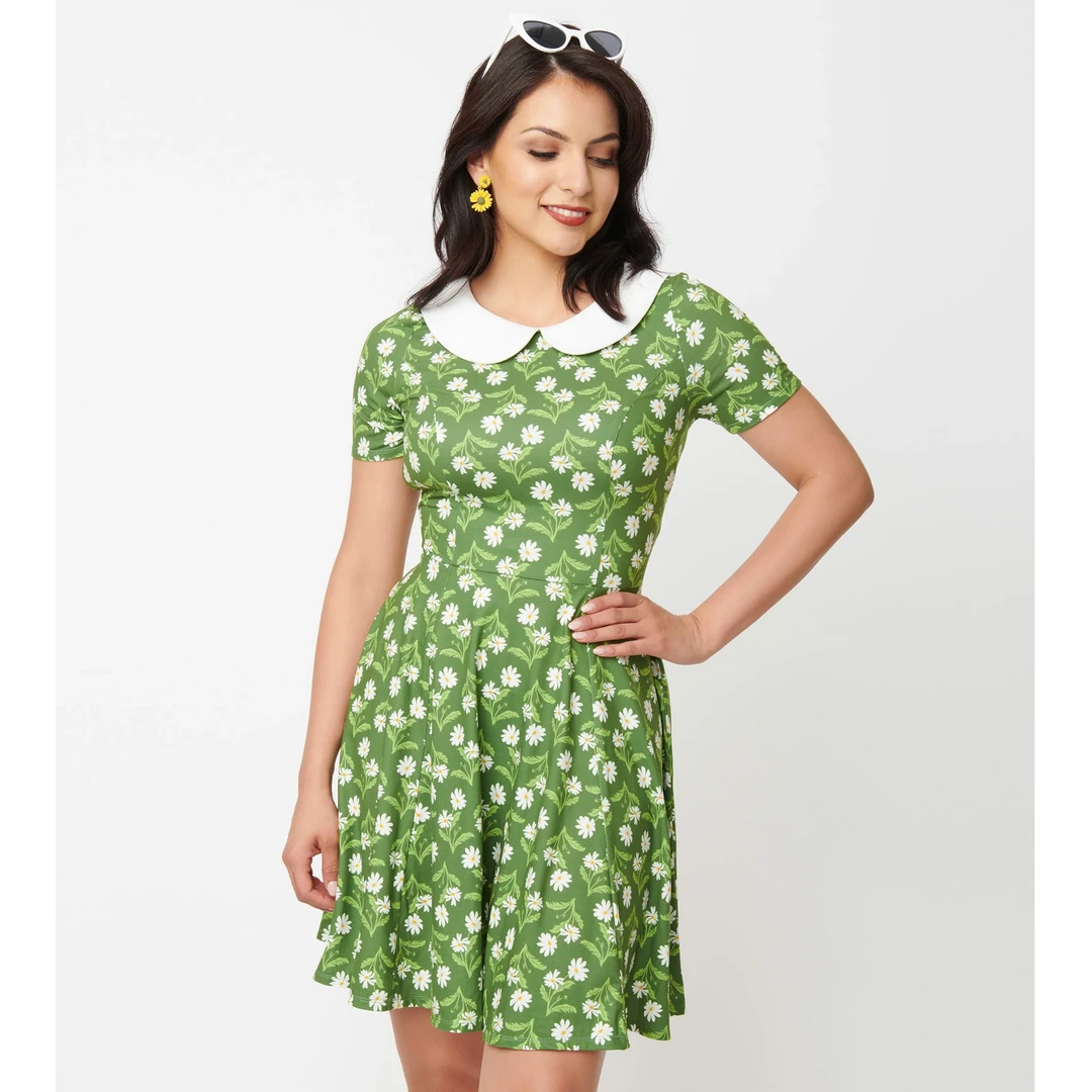 UNIQUE VINTAGE GREEN & WHITE DAISY MARGOT FIT & FLARE DRESS 3 UNIQUE VINTAGE GREEN & WHITE DAISY MARGOT FIT & FLARE DRESS