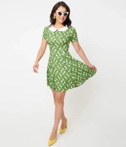 UNIQUE VINTAGE GREEN & WHITE DAISY MARGOT FIT & FLARE DRESS 11 UNIQUE VINTAGE GREEN & WHITE DAISY MARGOT FIT & FLARE DRESS