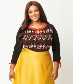 UNIQUE VINTAGE X HELLO KITTY HOLIDAY SWOOSIE SWEATER