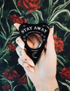 None MYSTIFYING DEFENSE OUIJA PLANCHETTE KEYCHAIN