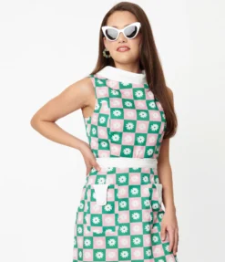 SMAK PARLOUR GREEN & PINK CHECKERBOARD DAISY PRINT MOD TOP Shop Sour+Plus