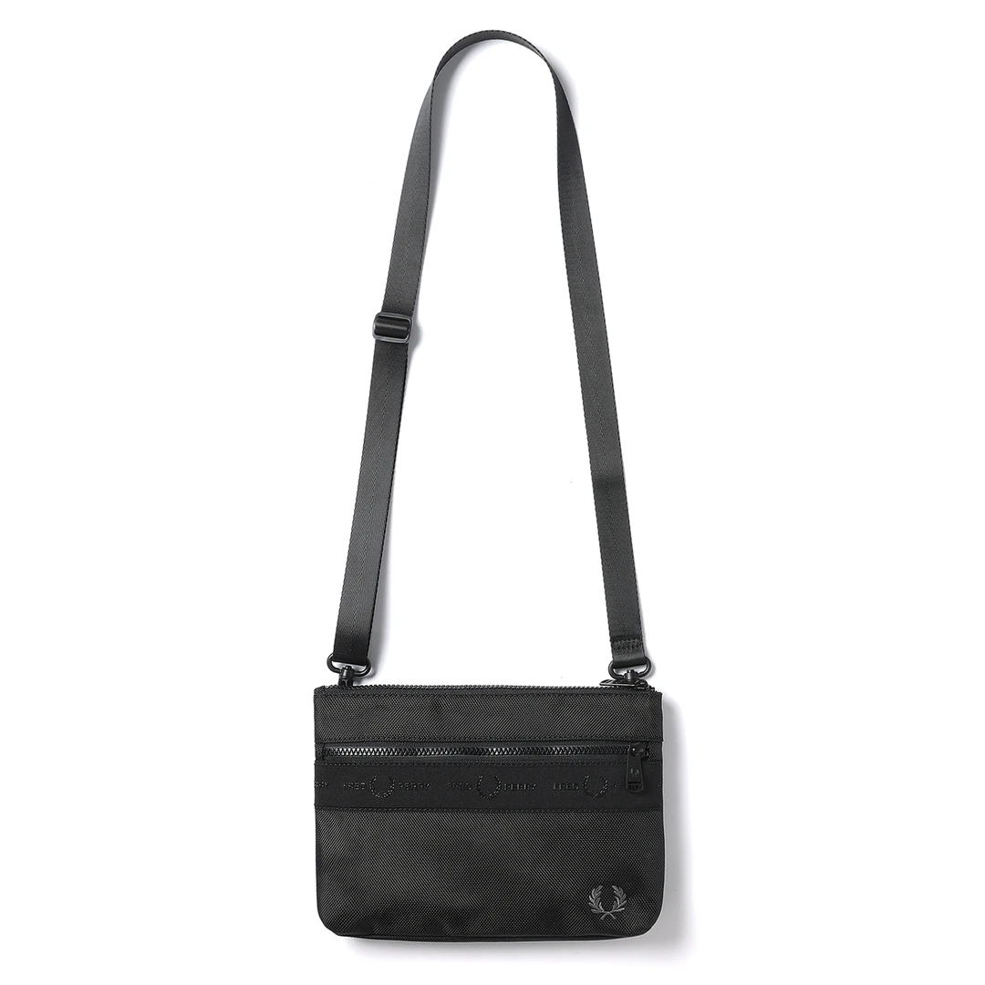 FRED PERRY TONAL TAPE SACOCHE CROSSBODY BAG 3 FRED PERRY TONAL TAPE SACOCHE CROSSBODY BAG