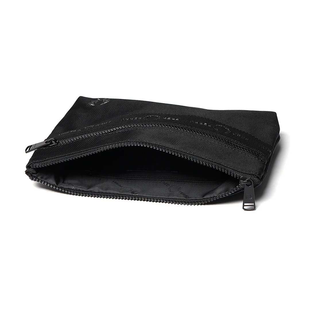 FRED PERRY TONAL TAPE SACOCHE CROSSBODY BAG 8 FRED PERRY TONAL TAPE SACOCHE CROSSBODY BAG