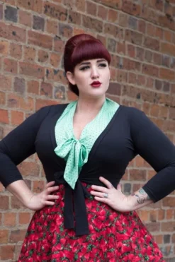 HEART OF HAUTE SWEET SWEATER BLACK