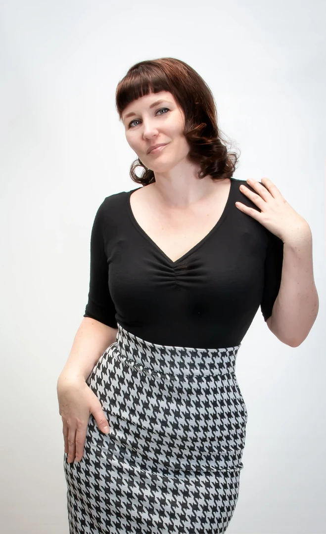 HEART OF HAUTE TERRI SWEATER TOP BLACK Shop Sour+Plus 4 HEART OF HAUTE TERRI SWEATER TOP BLACK Shop Sour+Plus