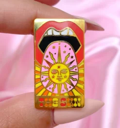 BOBBY PINS CO. THE SUN TAROT CARD ENAMEL PIN