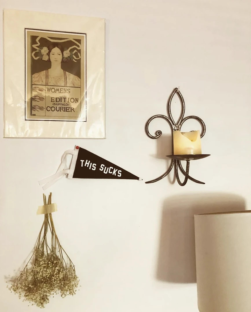 OXFORD PENNANT THIS SUCKS MINI PENNANT 4 OXFORD PENNANT THIS SUCKS MINI PENNANT