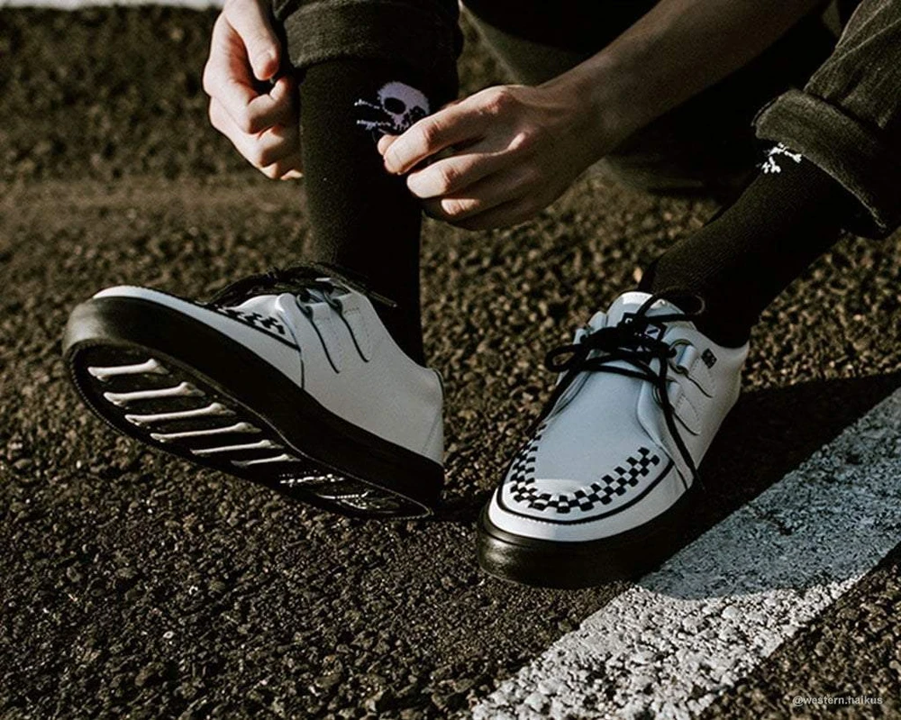 Footwear T.U.K. WHITE LEATHER D-RING VLK SNEAKER 4 Footwear T.U.K. WHITE LEATHER D-RING VLK SNEAKER